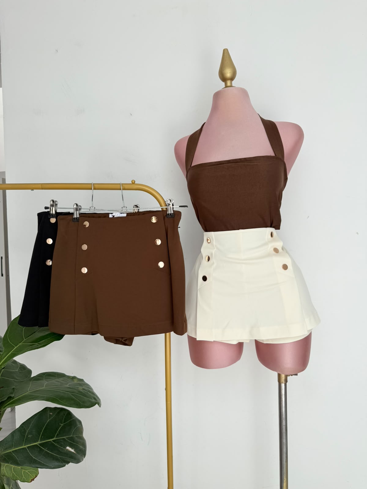 Short 046